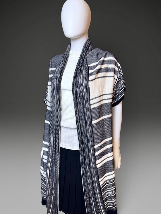Vince Sweaters - Vince Black/White Striped Open Front Sweater Tunic - Size M